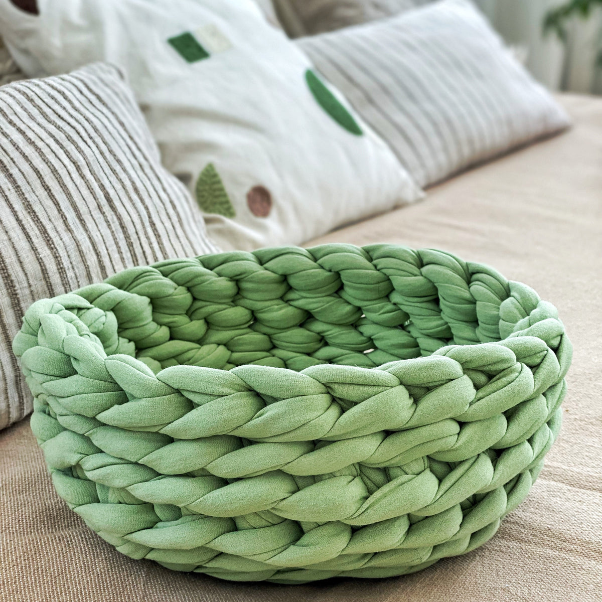 Super Thick T-Shirt Yarn 20–30 mm for Giant Crochet, Hand Knitting & Macrame – Chunky Cotton Tube Yarn – DIY Home Decor – Neon
