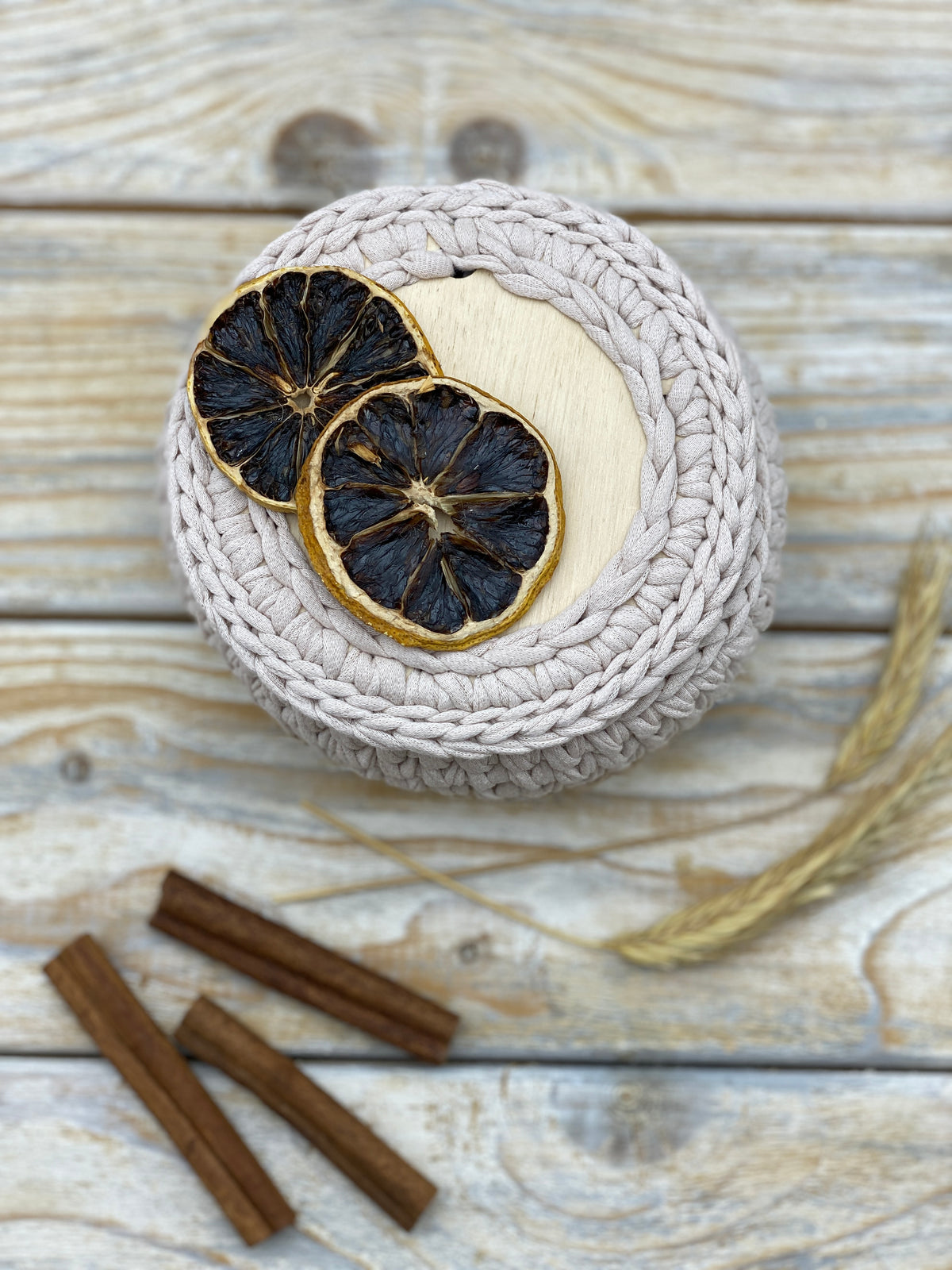 Round wooden bottom for basket in different sizes