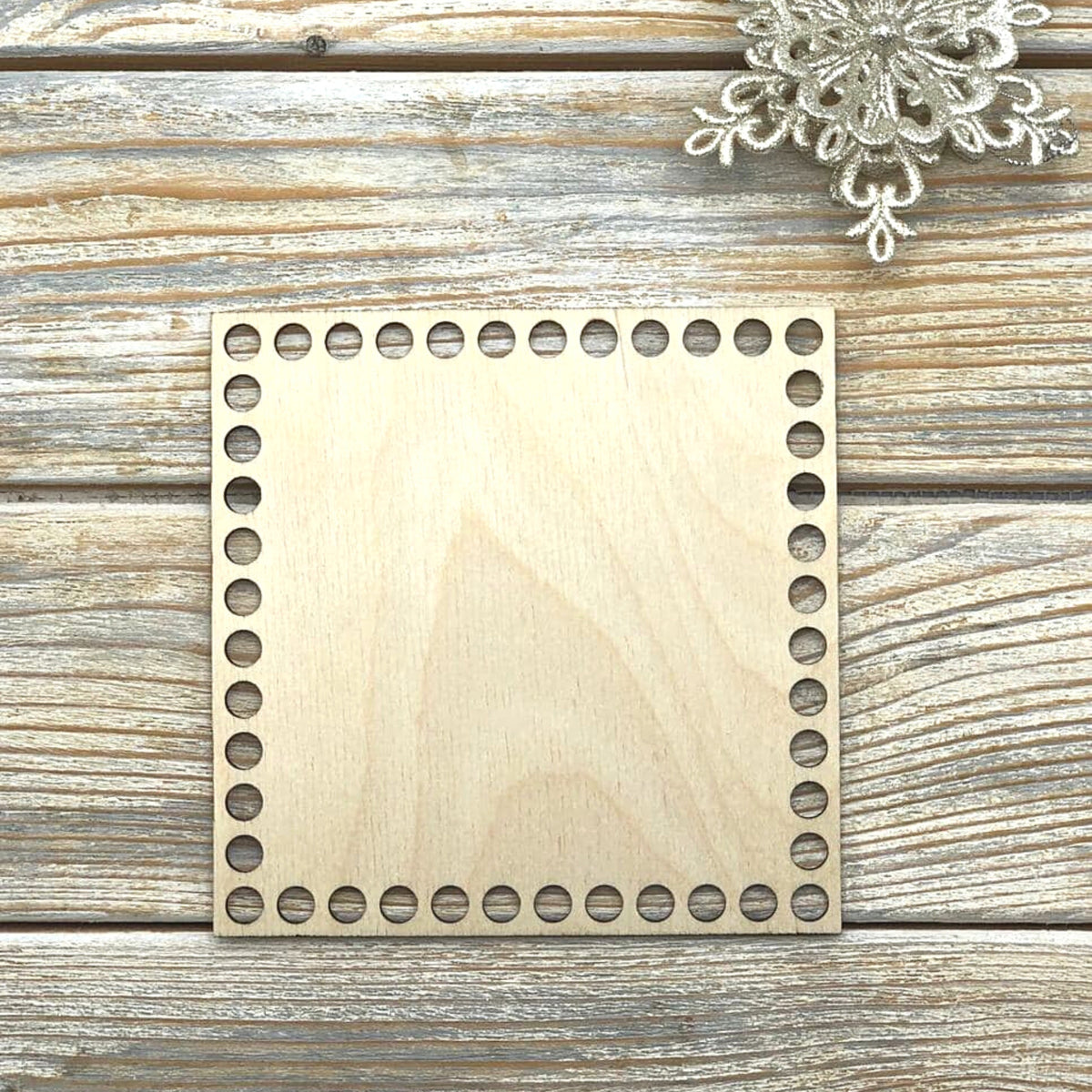 Square wooden bottom for basket in different sizes