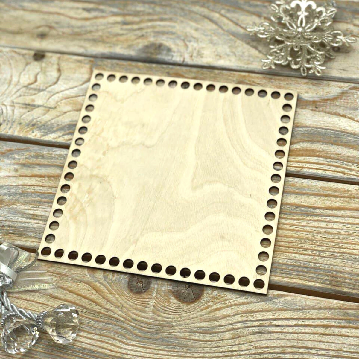 Square wooden bottom for basket in different sizes