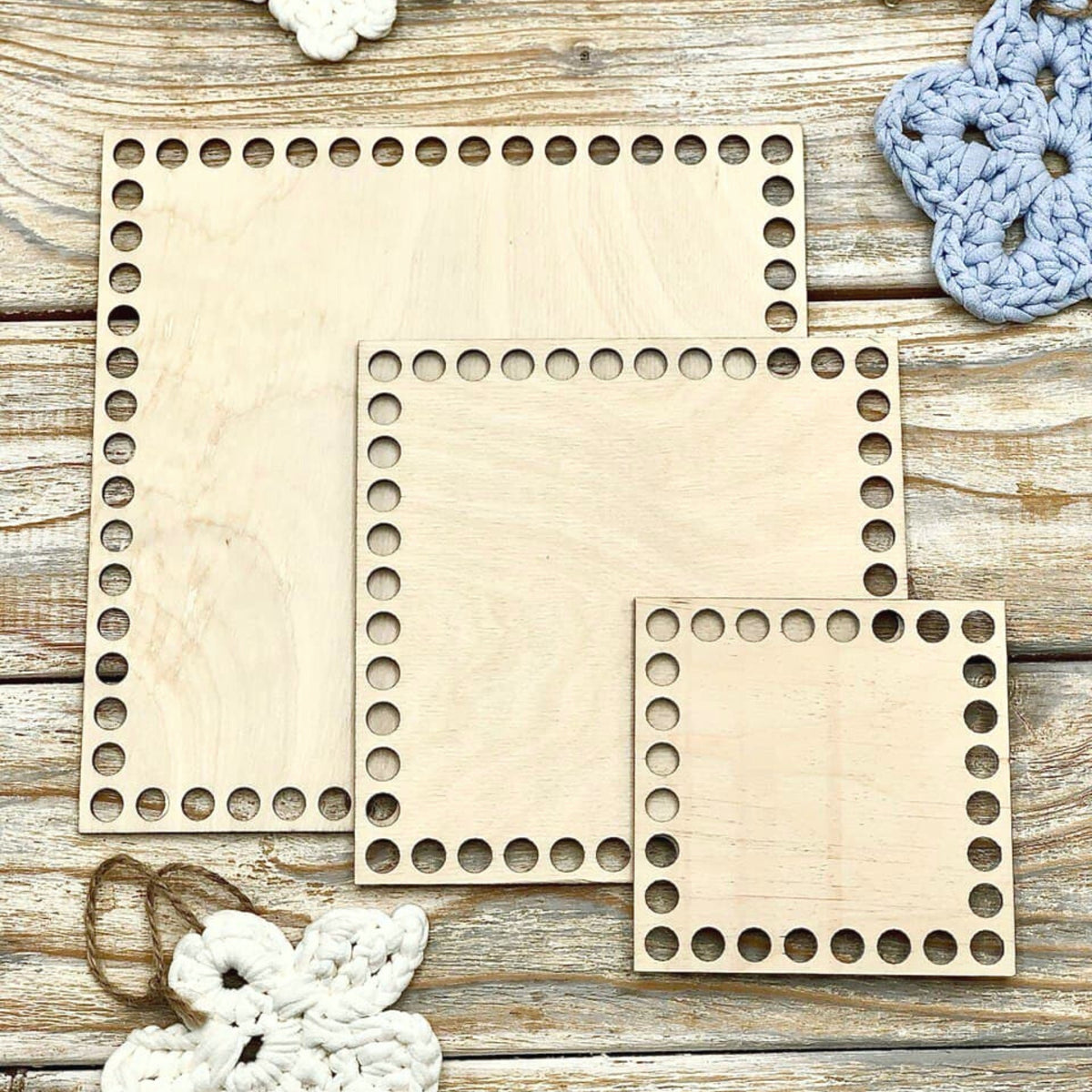 Square wooden bottom for basket in different sizes