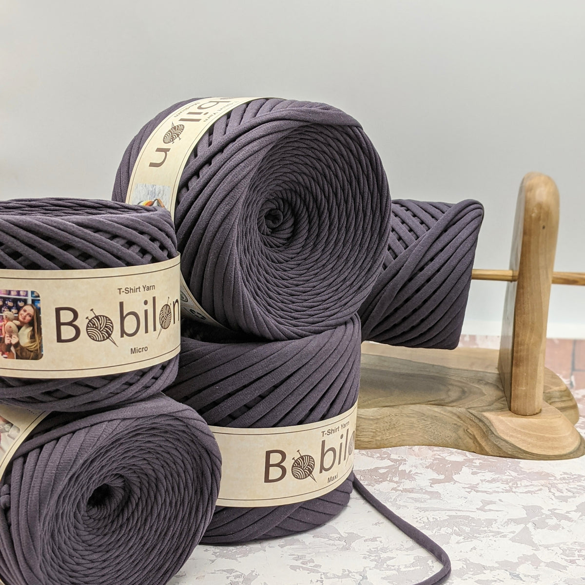 T-shirt yarn, Medium 7-9 mm, Nightfall