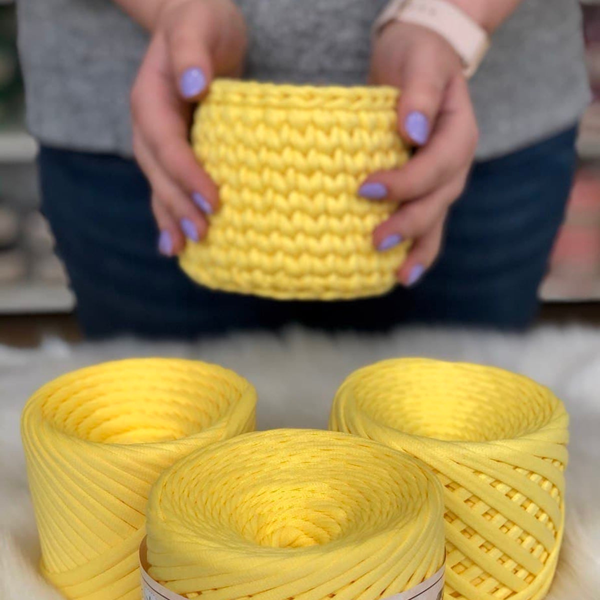 T-shirt yarn, Medium 7-9 mm, Yellow