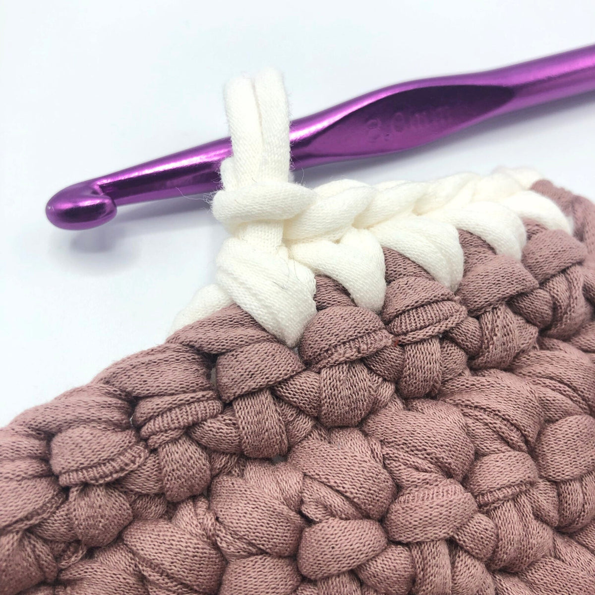 T-shirt yarn, Medium 7-9 mm, Lilac