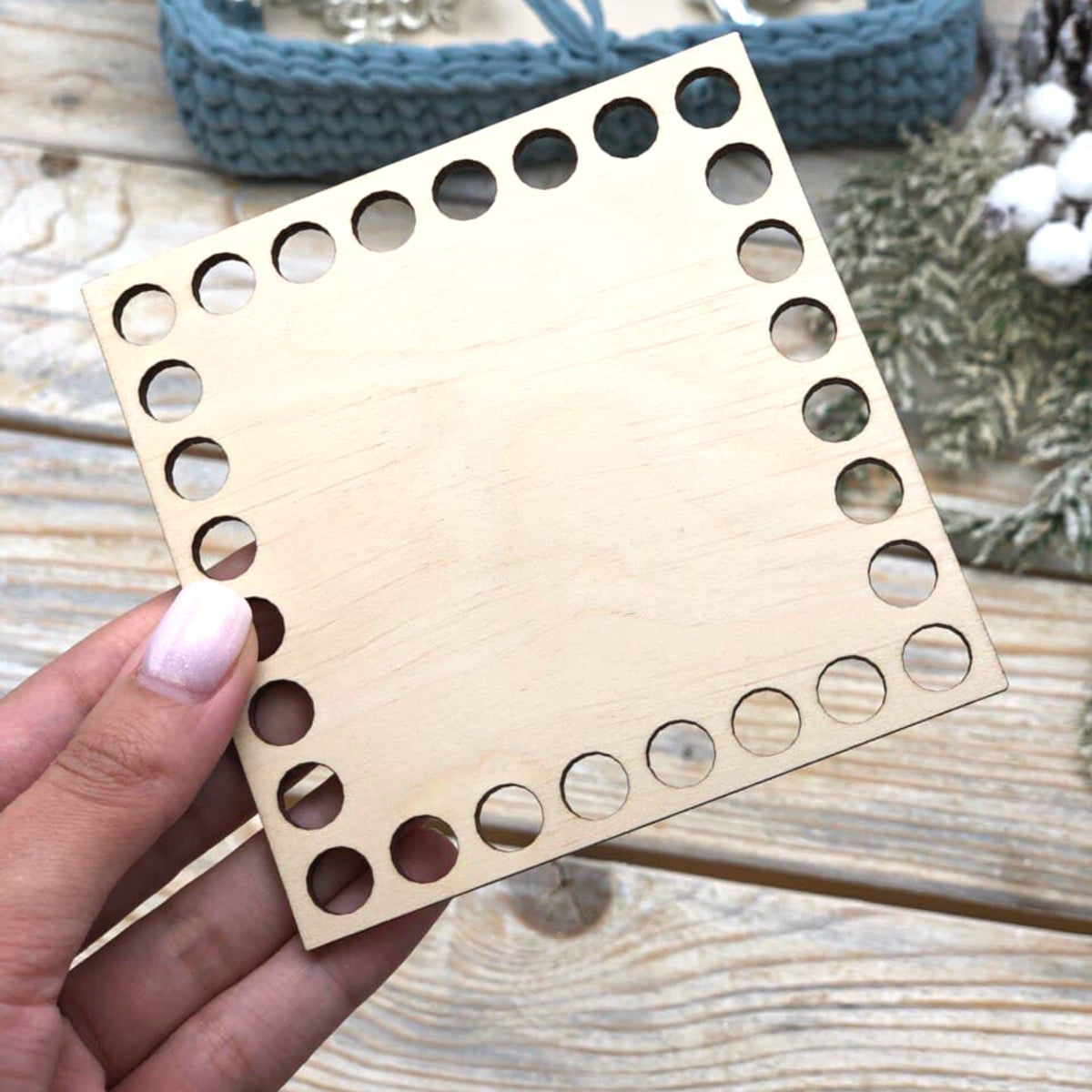 Square wooden bottom for basket in different sizes