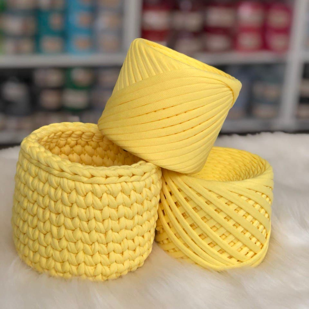 T-shirt yarn, Medium 7-9 mm, Yellow